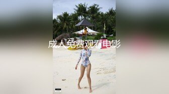 《母子乱伦》趁妈妈喝多找朋友来和妈妈一起玩3P开发她的屁眼