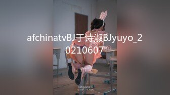 核弹！变态双御姐~20小时~【77吃不饱】呕吐~喝尿~双飞喷水~我靠，好鸡巴变态啊~！ (13)