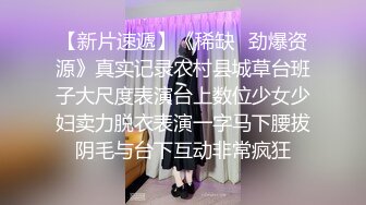 twitter高质量高撸点短视频系列【第3弹】粉穴嫩妹的尤克里里与炮机 一边炮机一边弹唱