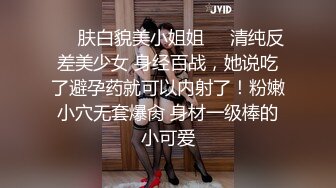 纸箱厂女厕全景偷拍多位高颜值美女员工各种姿势嘘嘘撅着屁股尿尿把鲍鱼展现出来