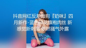 四十多歲女人最臊了,中年夫妻下海啪啪,老娘們真會玩,聽指揮玩弄肥B