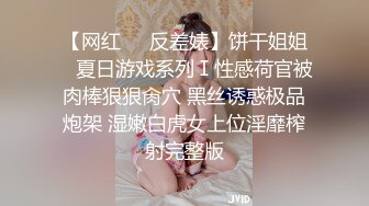 【新片速遞】 熟女妈妈 快点 受不了了 哎呀妈呀 阿姨的老菊花被爆开花 合都合不拢 被大鸡吧无套直来直去 一点都不费力